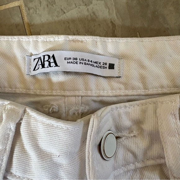 ZARA High Rise Straight Leg White Jeans Women’s Sz 4 Preppy USA Classic - Picture 2 of 9